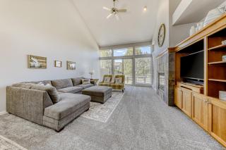 Eagle Crest Modern Escape - 0