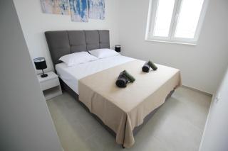 Sunshine Bay - 1