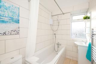 Stunning four bedroom house close to Excel, O2 & Central London with free parking - Londra - 4