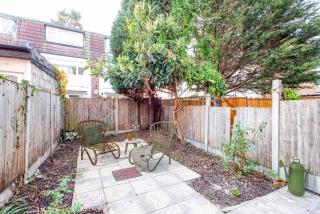Stunning four bedroom house close to Excel, O2 & Central London with free parking - Londra - 7