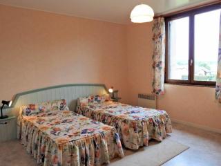 Gîte familial avec cour et terrain clos au cœur de Ferrière-et-Lafolie, proche Mairie et autoroute A5. - FR-1-611-3 - - 3
