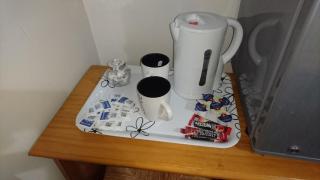 Tiny Single shared bathroom Room ssbyr - 1