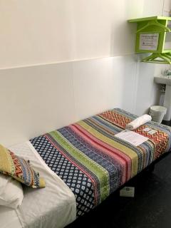 Central and Basic Universitat for YOUNG HOSTEL - Barcelone - 1