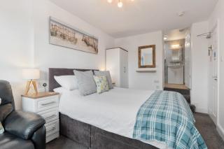 Coach Guest House - Tenby - 8