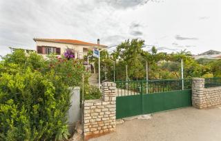 Apartments Ljiljana - Rogoznica - 1