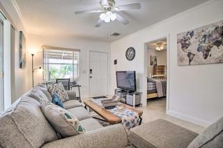 2 Mi to Boardwalk Home with Grill in Dania Beach! - Dania Beach - 6