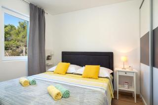 Olive Eden Holiday Home - Milna - 6
