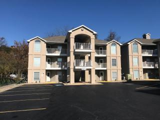 Lakeside Condo on Lake Taneycomo - Branson - 7