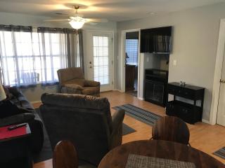 Lakeside Condo on Lake Taneycomo - Branson - 6