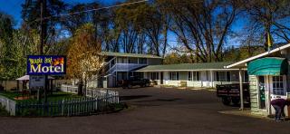 Maple Leaf Motel - 9