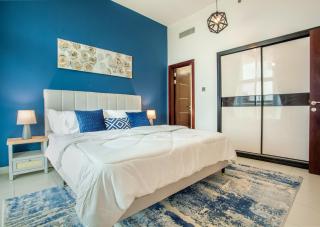 Live Modern Live Luxury - Dubai Studio City - Dubai - 2