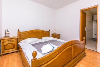 Apartments IvaT - Rogoznica - 5