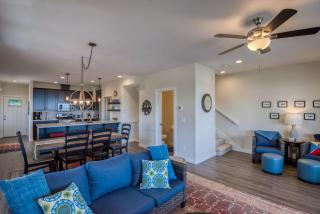 Oceanview Townhome - Pet Friendly - Sleeps 6 - King - Depoe Bay - 4