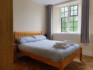 Holiday Town Flats & Apartments - Newcastle Emlyn - 4