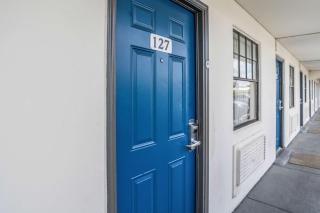 Motel 6-Dallas, TX - Market Center - Dallas - 1