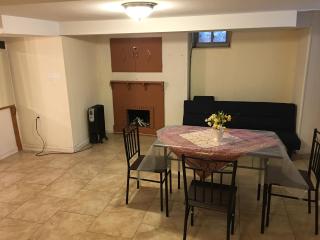 A nice independent basement apartment - 0
