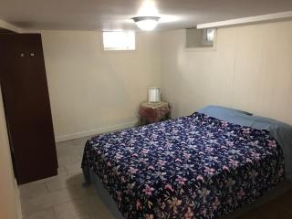 A nice independent basement apartment - 3