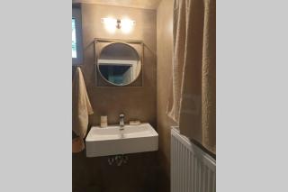 central studio very close to the port of Volos - 6