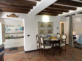 Alcova Dei Giustiniani by Holiday World - Genoa - 7