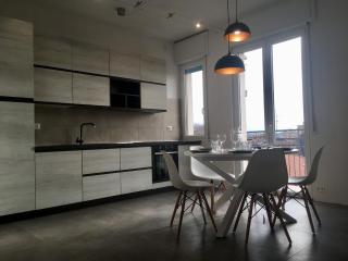 GuestHost - Casa Lumiere - 2