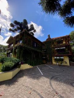 Petit Hotel Provence Gramado - Gramado - 1