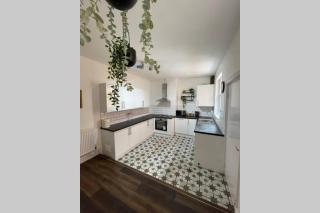 Queens BOUTIQUE HOUSE CITY CENTRE WITH PARKING - Chester - 7