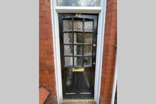 Queens BOUTIQUE HOUSE CITY CENTRE WITH PARKING - Chester - 4