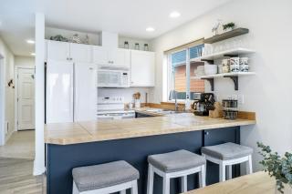 Little Blue Beach House - Pacific Beach - 4