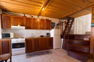 The Old House - Wood & Stone - Evretí - 9
