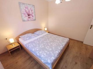 Apartment in Crikvenica 5508 - 1