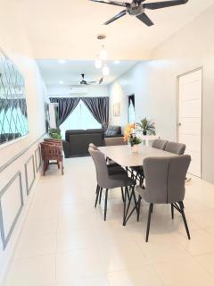 Private pool Cassa Dinies, Wifi , Bbq,10 pax - Rantau Panjang - 0