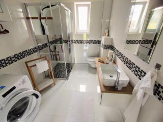 Comfort Apartment for 6 & Loggia & Free Parking - Žilina - 6