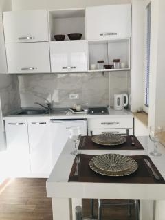 Three Stars Apartments - 3