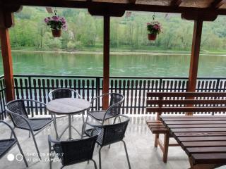 VIKENDICA ODMOR NA DRINI - 2