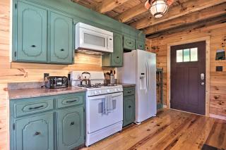 1 Mi to Dtwn Gatlinburg Cabin with Game Room - 2