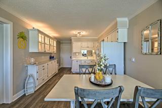 Walk to Beach Ocean-View Atlantic Beach Condo! - Atlantic Beach - 5