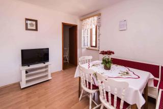 Apartments in Veli Losinj 14929 - Veli Lošinj - 4