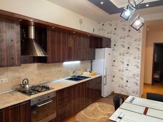 Luxury House In Yerevan City Center With Swimming Pool - 2