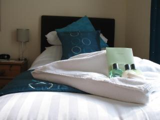 The Kenbury B&B - 8