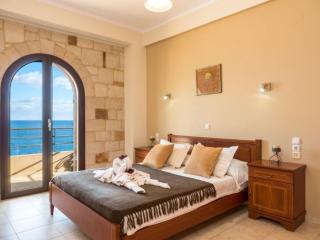 Xristinas Seaside Apartments - Kolymbari - 3