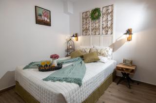 Stoa Luxury House with Unique Jacuzzi Room - Mourné - 7
