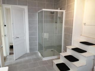 Au calme, 2 grandes chambres, 65m2 , devant le canal, animaux ok - Lere - 2