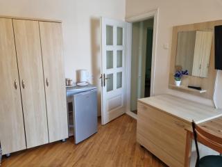 Livingpalanga Meta su balkonu - 1