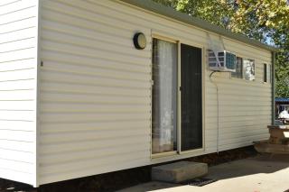 Ball Park Caravan Park - Corowa - 2