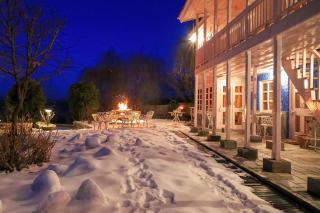 StayVista at Violet Hill with Bonfire, Gazebo & Hill View - 7