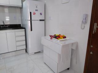 Ensolarado ao lado do shopping com garagem e Wifi - 1