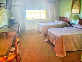 The Port Hotel and Marina - Crystal River - 2