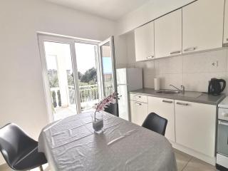 TOP 2 rooms-2 bathrooms- terrace apt - Promajna - 3