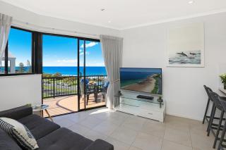 Ocean Boulevard - Alexandra Headland - 4