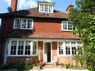 Rosemead Guest House - Claygate - 6